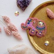 Набір для вишивки прикраси Рожеве слоненя