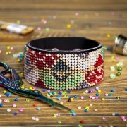 Набор для вышивки бисером на искусственной коже Волшебная страна Браслет (3х22см) FLBB-120