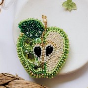 Набор для вышивки бисером украшения Зеленое яблоко
